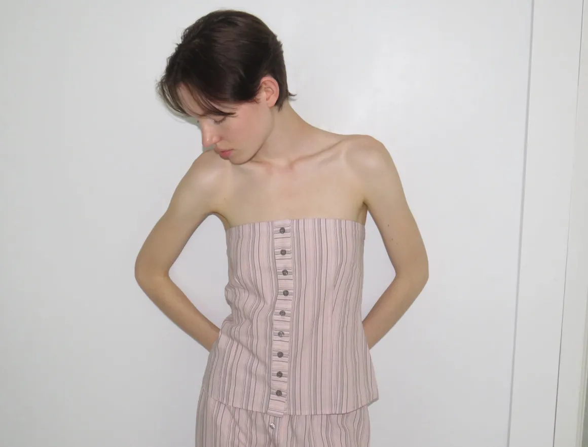 Outlet no 2123 / Danica Tops