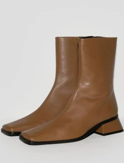 Cheap no 1746 / Delta Boots