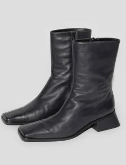 Outlet no 1746 / Delta Boots