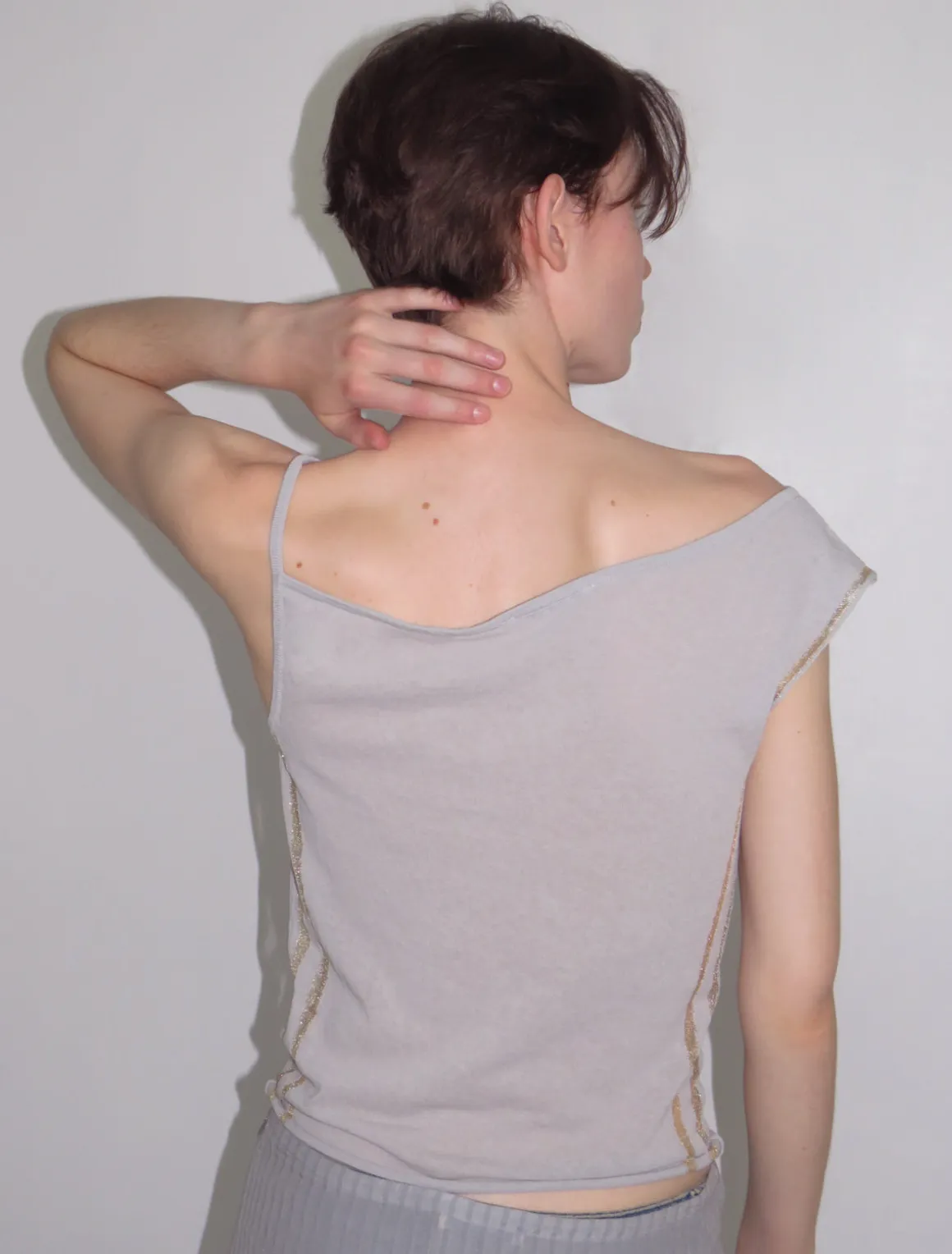 Online no 2129 / Dijon Tops