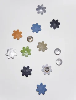 Flash Sale no 1975 / Flower snap pack Snaps