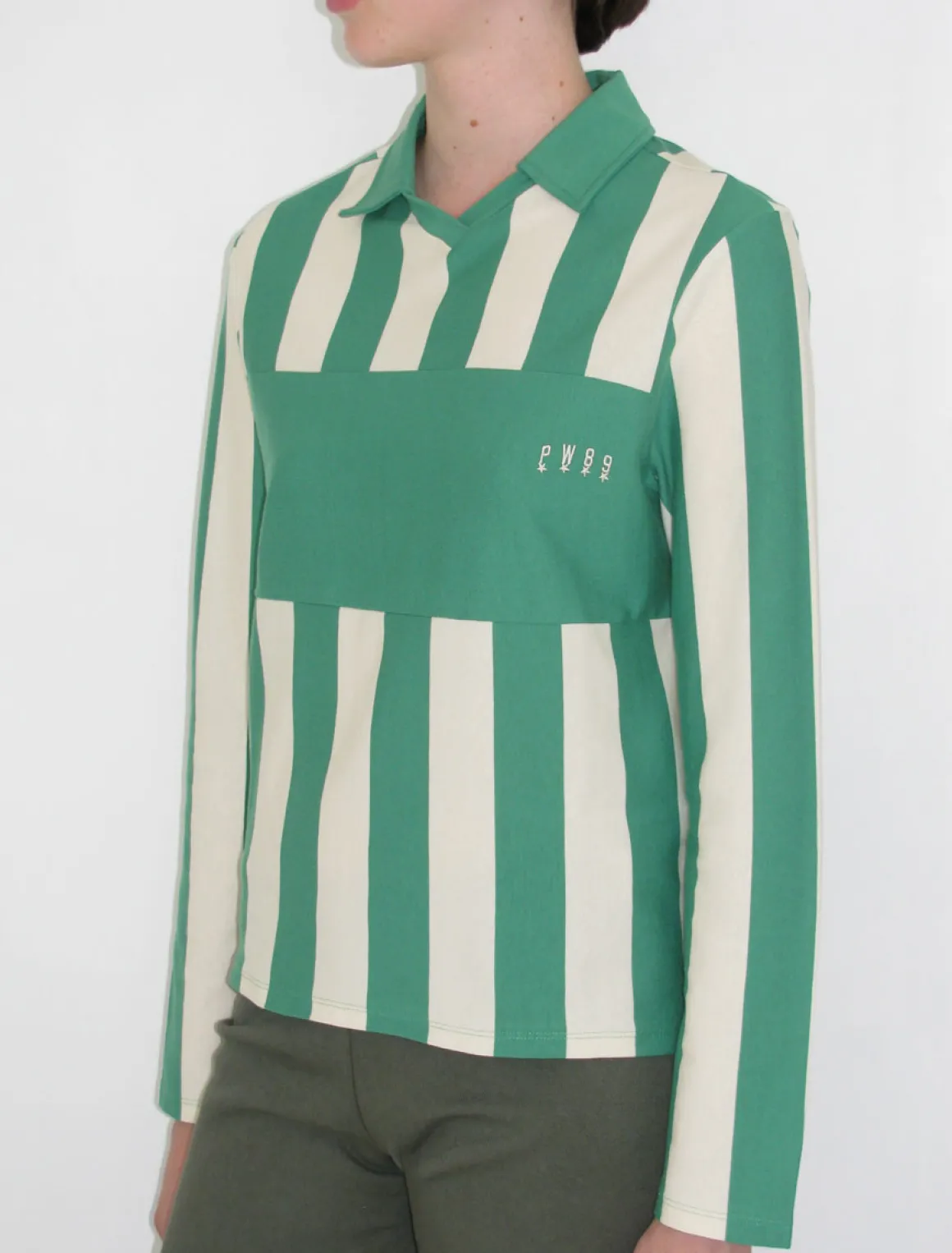 Online no 1700 / Iago Tops