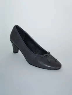 Discount no 2196 / Petra Pumps