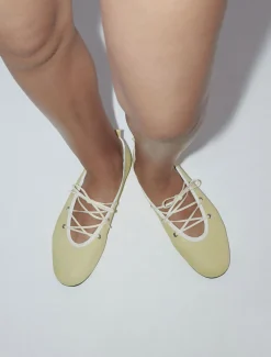 Fashion no 1906 / Pina Ballerinas