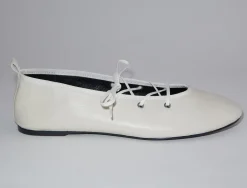 Flash Sale no 1906 / Pina Ballerinas