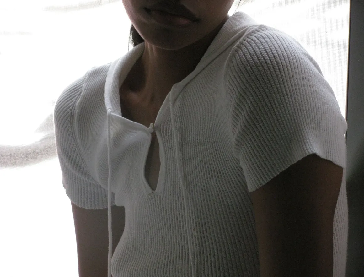 Shop no 2074 / Saku Tops