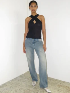 Online no 2070 / Saric Tops