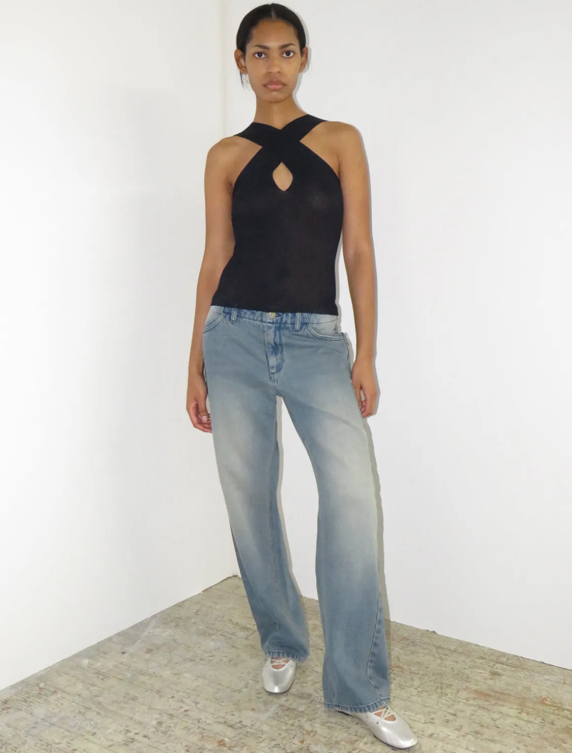 Online no 2070 / Saric Tops